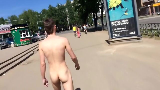 Gay Xnxx - Naked Boy Walking in Public amateur